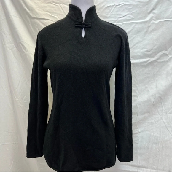 Shanghai Tang Sweaters - Shanghai Tang 100% cashmere black sweater.